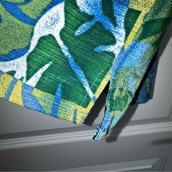 Marc Ecko Unltd Tropical Print Button Front Short Sleeve Shirt - Picture 4 of 6